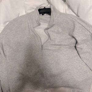 very comfy cropped Aerie sweatshirt!!
